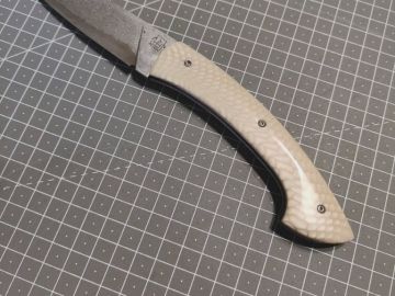 Le petit dernier du jour pour demain à L'Ameryca de Méry-sur-Oise 🤓

#couteau #knife #knives #edc #coutellerie #knifeporn #messer #couteaux #knifemaker...