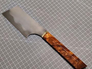 Petit japonais en acier carbone c130 avec une trempe sélective et manche en loup d'orme 🤓

#couteau #knife #knives #edc #coutellerie #knifeporn #messer...