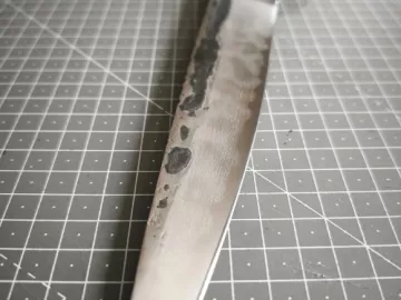 Lame forgée en acier carbone xc100 avec une trempe sélective ⛩️ 
Vous pouvez déjà le retrouver dans la boutique 🤓

https://www.coutellerieperrier.fr/

#forge...