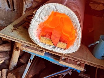 Et voilà le résultat d'Arthur notre stagiaire d'hier pour sa journée de forge 💪 

#couteau #knife #knives #edc #coutellerie #knifeporn #messer #couteaux...