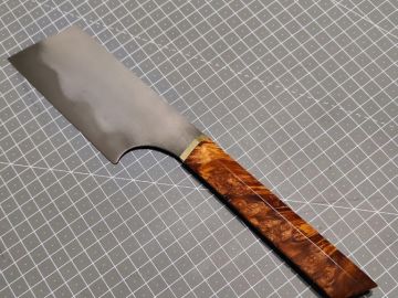 Petit japonais en acier carbone c130 avec une trempe sélective et manche en loup d'orme 🤓

#couteau #knife #knives #edc #coutellerie #knifeporn #messer...